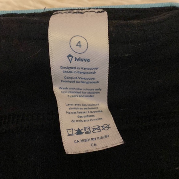 Great condition ivivva butty shorts. Reversible black one side pattern other - Picture 5 of 5